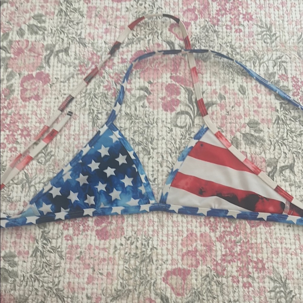 worn once Jolyn Triangle bikini top